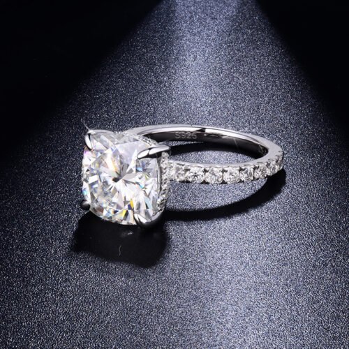 O1CN01VOF3RS1g2WTlMqxxR_!!3896764084-0-cib 5-carat pillow shaped moissanite diamond ring for women, luxurious large carat S925 silver plated 18k gold ring