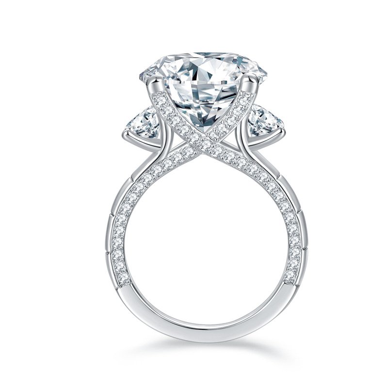 Round 8-carat all moissanite gold and silver plated ring