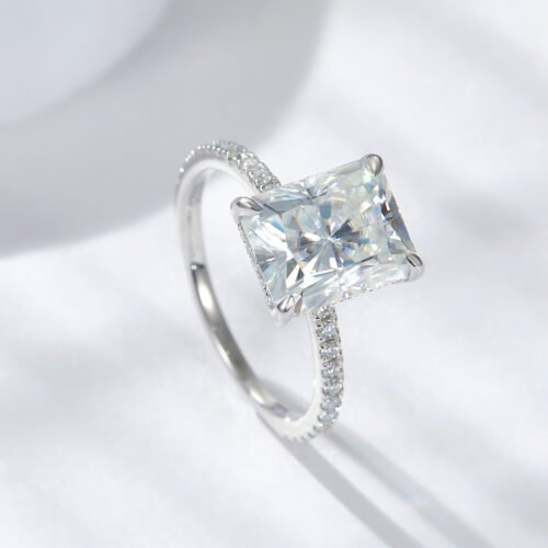 Hot selling 4-carat 8 * 10 Radiant 925 silver moissanite ring
