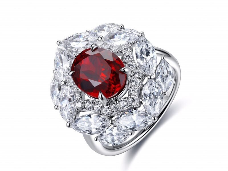 Laboratory artificially cultivated pigeon blood ruby egg shaped 3-carat ring S925 pure silver plated with 18k gold