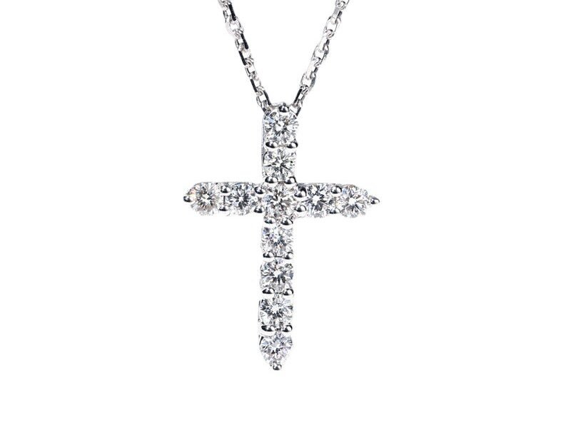 Cross 2.8mm round moissanite necklace